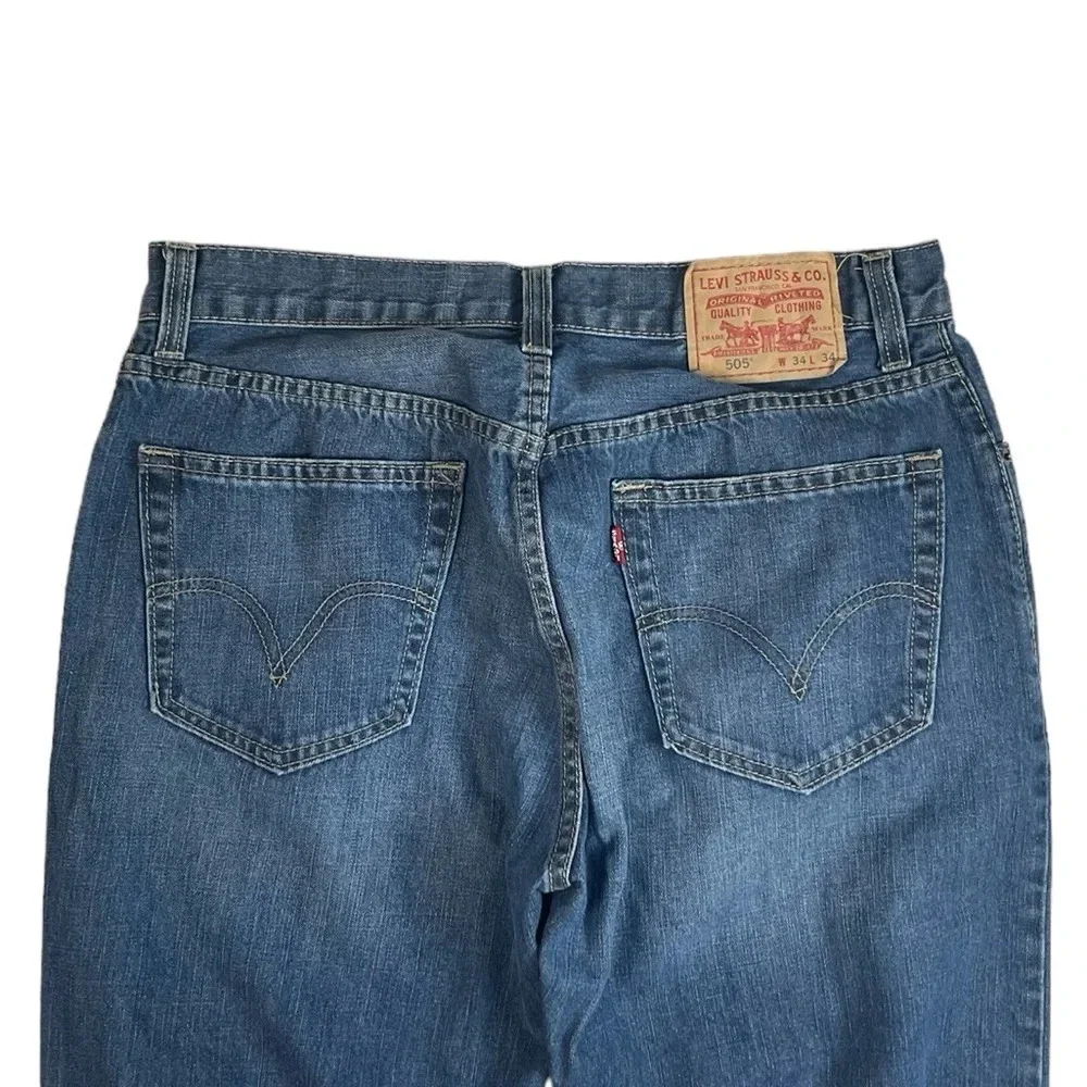 MJ272 Mens Levi’s Strauss 505 Straight Fit Medium Wash Denim Jeans 34x34